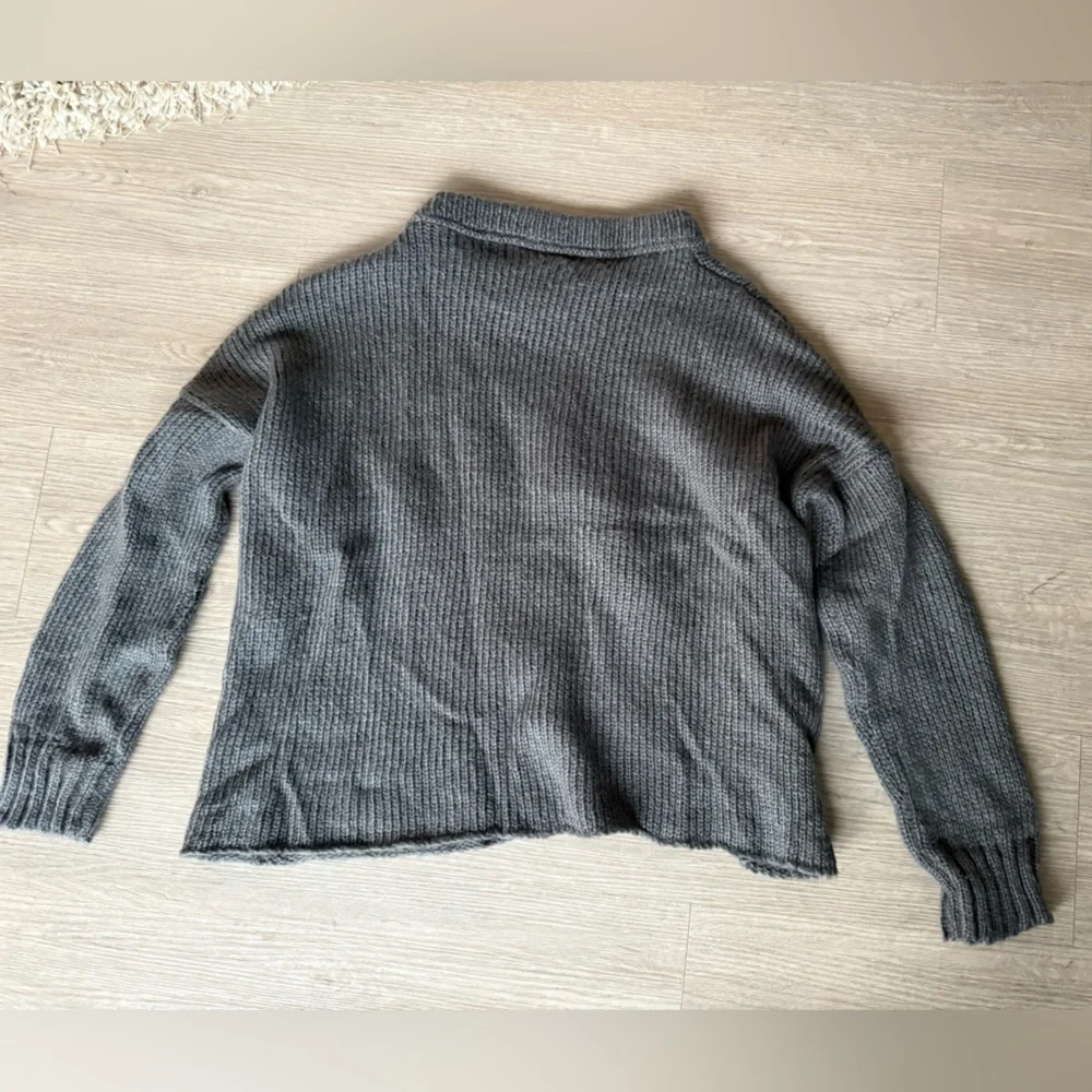 NWOT Wooden Ships Charcoal Sweater with Festive Red Script - Picture 5 of 8